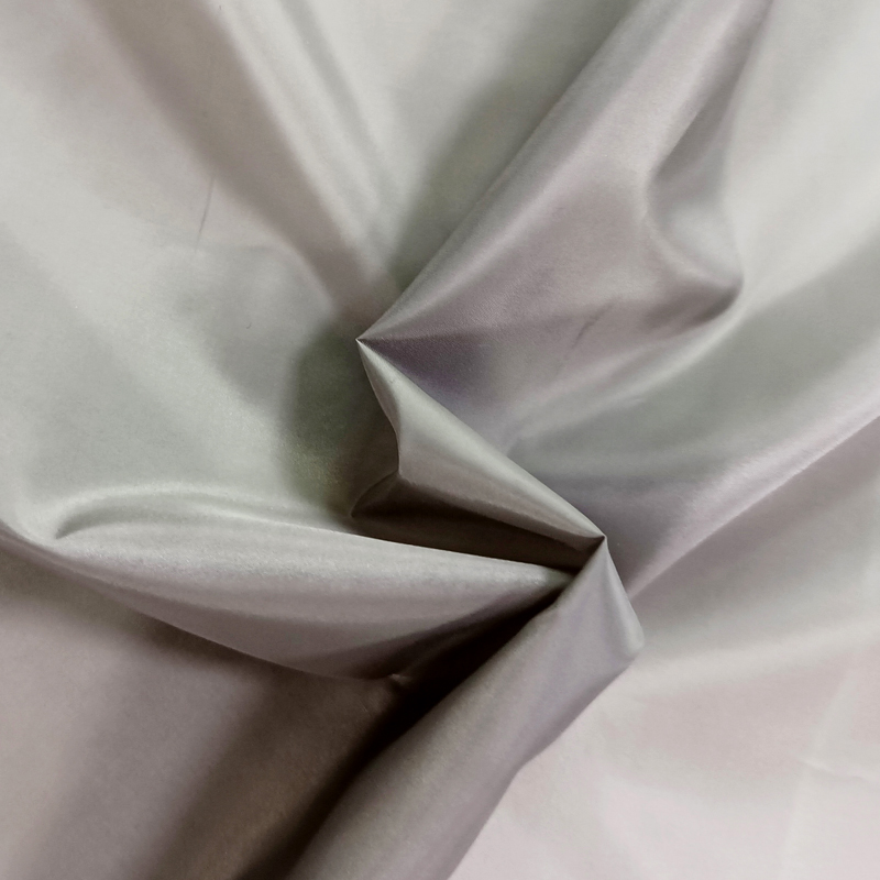 Les tissus recyclés sont devenus unenouvelle étoile dans l\'innadustrie du textile